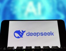 DeepSeek: O novo Sputnik? IA chinesa rivaliza com ChatGPT, mas preocupações com dados surgem